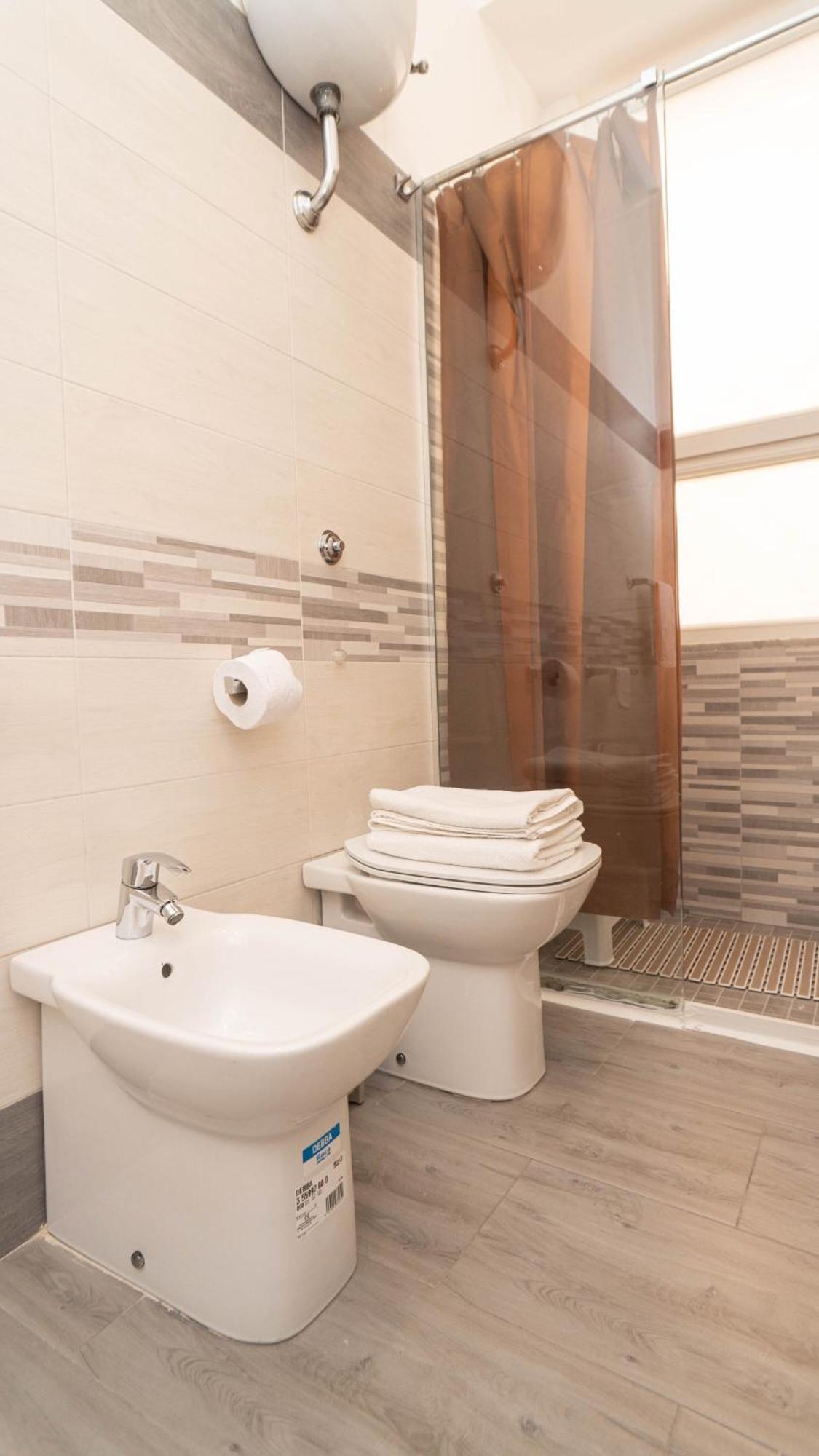Casa Vacanze Alma B&B Grazioso Appartamento Sul Lungomare Di Pozzuoli A 300Mt Dal Centro E Dal Rione Terra By Movery Eksteriør billede